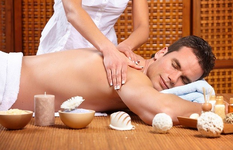 massage lưng tại Sense Spa massage lưng tại Sense Spa